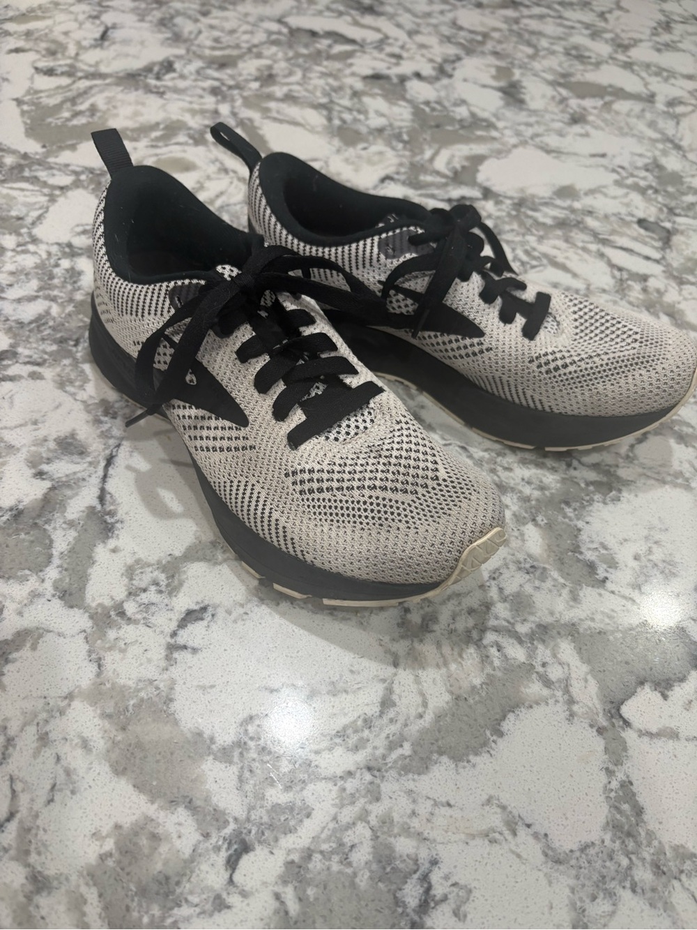 Women's Brooks Revel running shoes